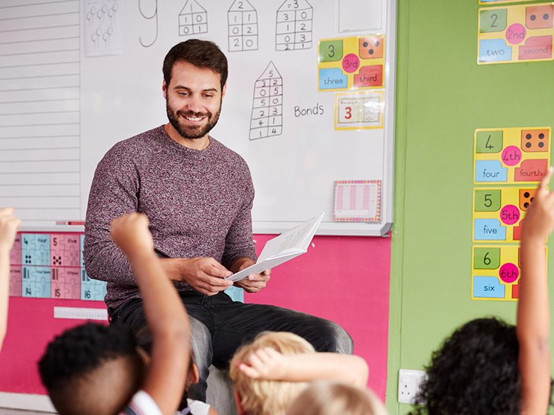 teacher teaching children