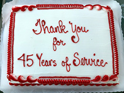 At Dr. Lin's retirement celebration cake