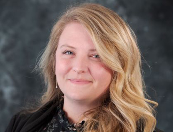 Whitney Hohman headshot