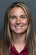 Kirsti Oswalt headshot