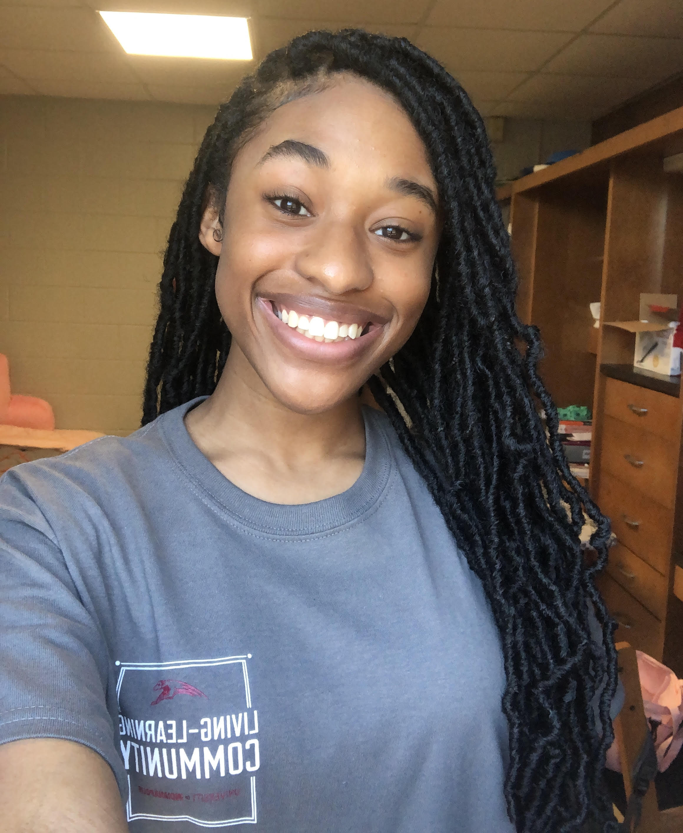 Sarah Cunningham headshot