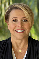 Ann Murtlow headshot